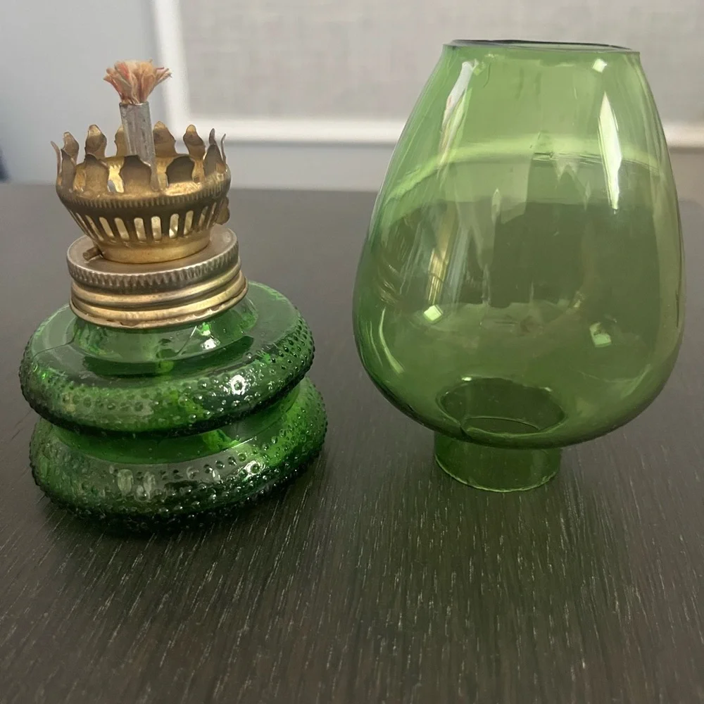 Antique green glass oil lamp lantern Made in Hong Kong, 6.5-inches